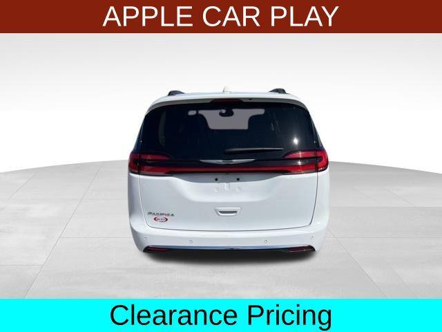2022 chrysler pacifica touring l