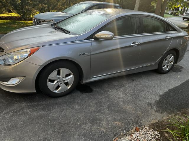 2012 hyundai sonata hybrid base