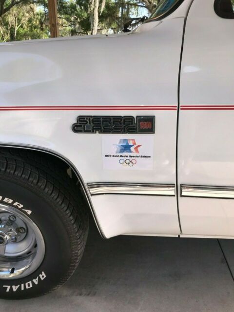 1985 gmc sierra classic olympic gold medal special edition shortbed pickup