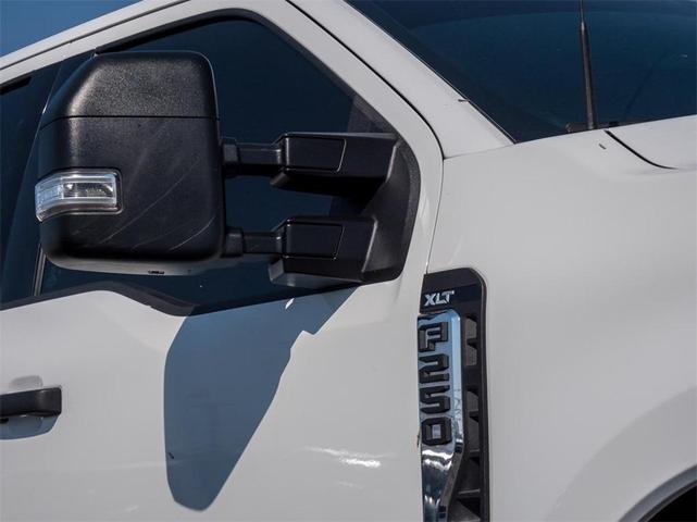 2023 ford f-250 xlt