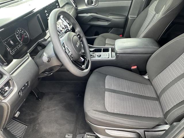 2023 kia sorento lx