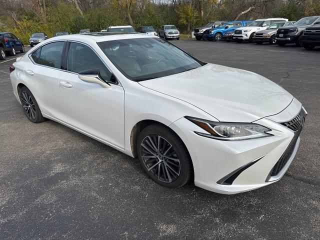2022 lexus es 250 base