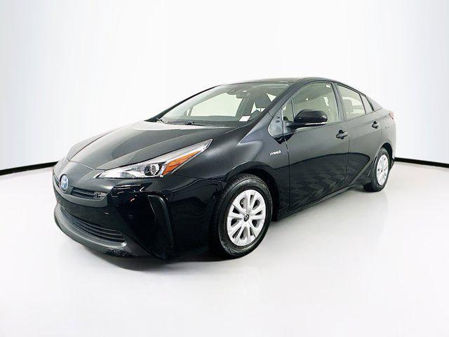 2022 toyota prius le