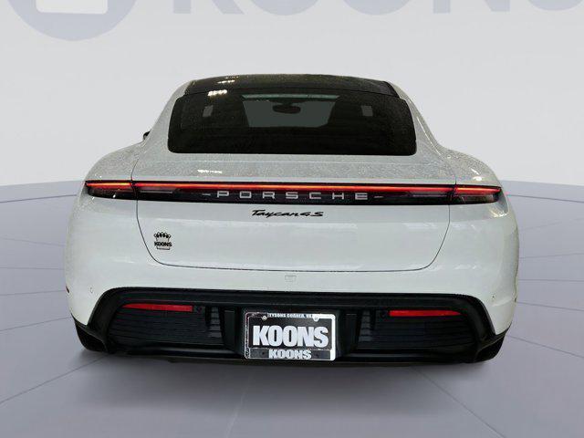 2021 porsche taycan base