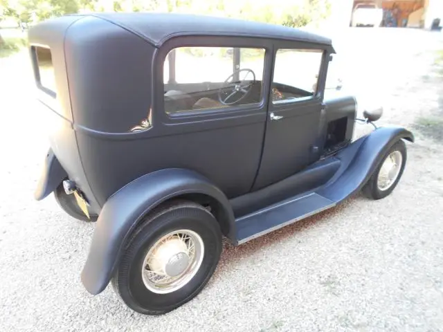 1929 model a ford tudor sedan, model a 2dr sedan, traditional hot rod, hop up