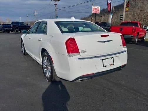 2021 chrysler 300 in manhattan, new york