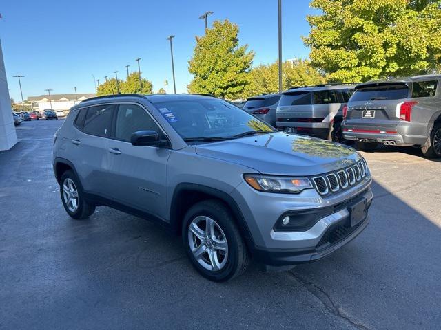 2023 jeep compass latitude