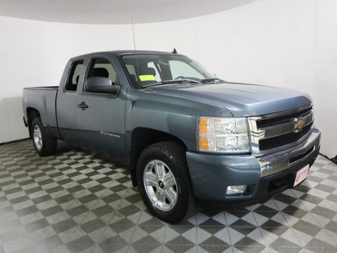 used 2011 chevrolet silverado 1500 4x4 extended cab lt south easton, ma 02375 for sale in easton, massachusetts