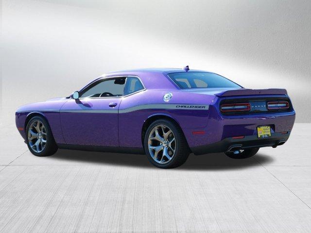 2016 dodge challenger sxt