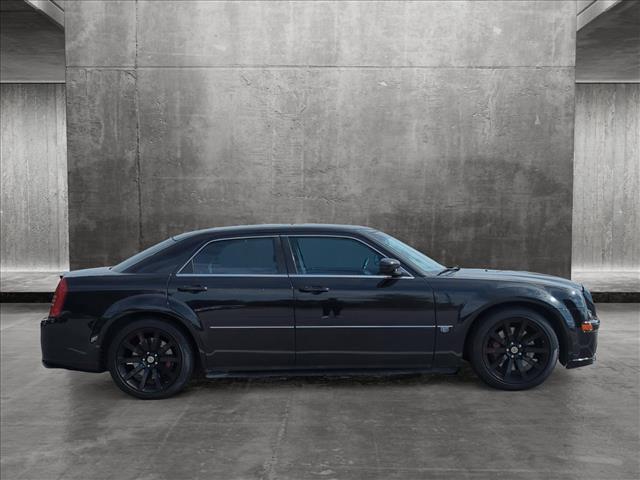 2006 chrysler 300 srt8