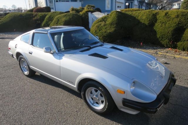 1991 datsun 280z grand luxury coupe 10,000 original miles !!!!!!