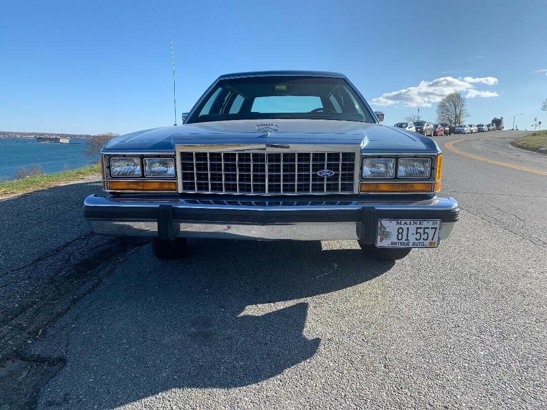 9 passenger woody wagon- all options, excellent condition, 56,000 original miles