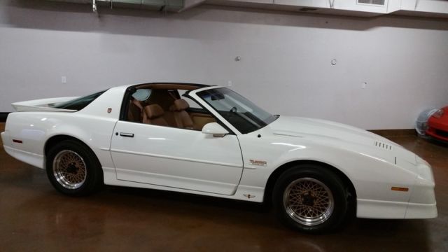 1989 pontiac turbo trans am **7,058 miles!!** original tires
