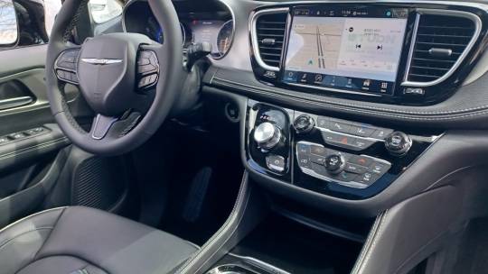 2024 Chrysler Pacifica