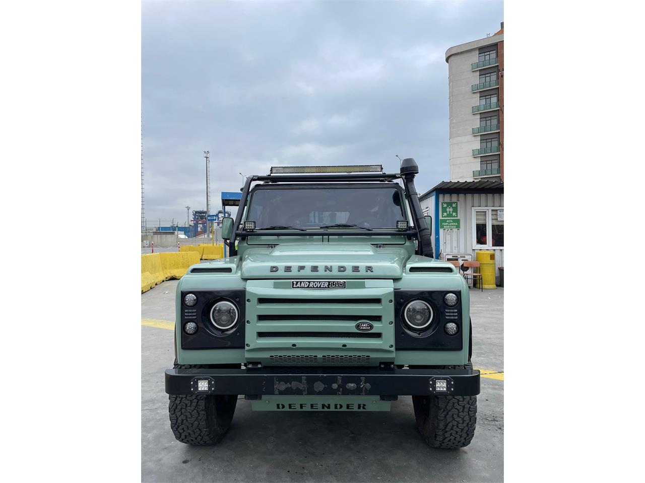 1987 land rover defender 110