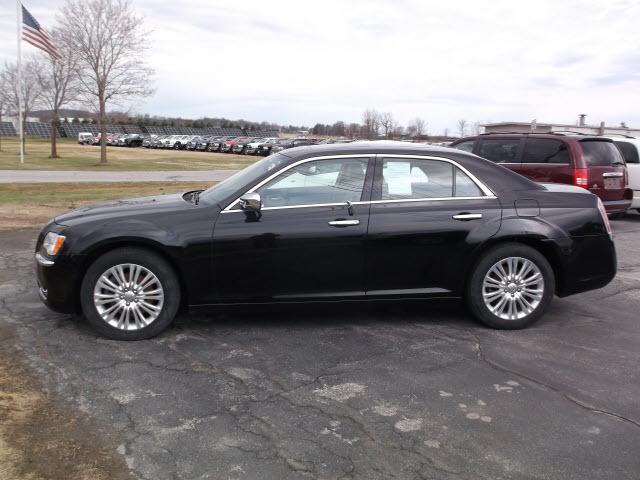 2012 chrysler 300 limited middlebury, vt for sale in bread loaf, vermont