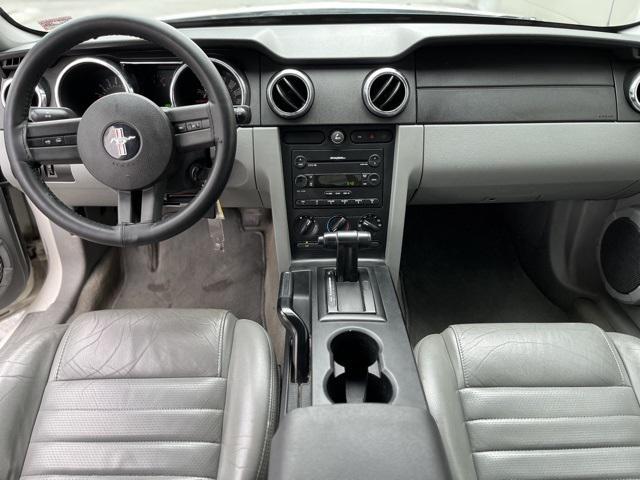 2005 ford mustang gt premium