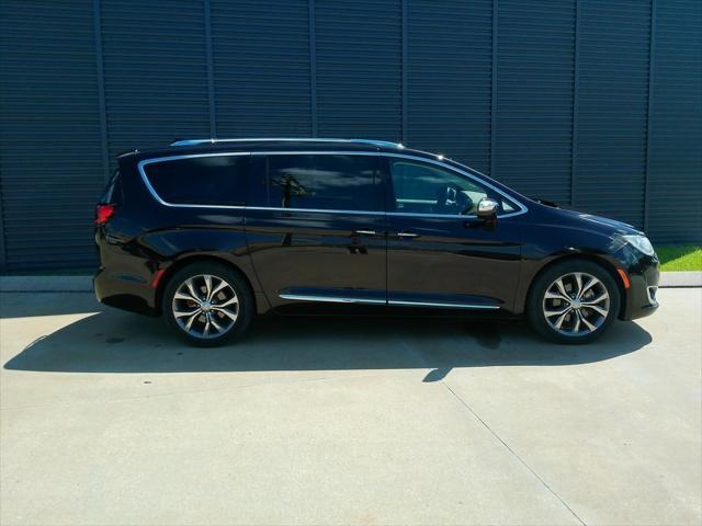 2019 chrysler pacifica limited