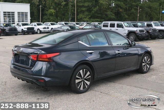2022 nissan altima 2.5 sv