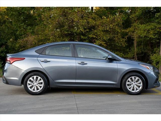 2020 hyundai accent se