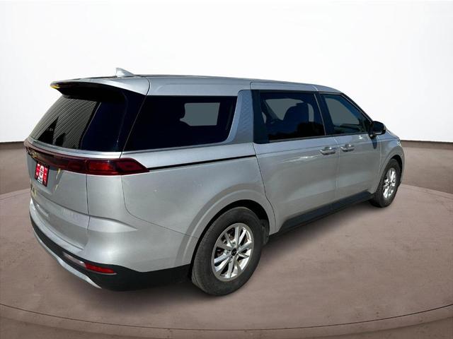 2023 kia carnival lx