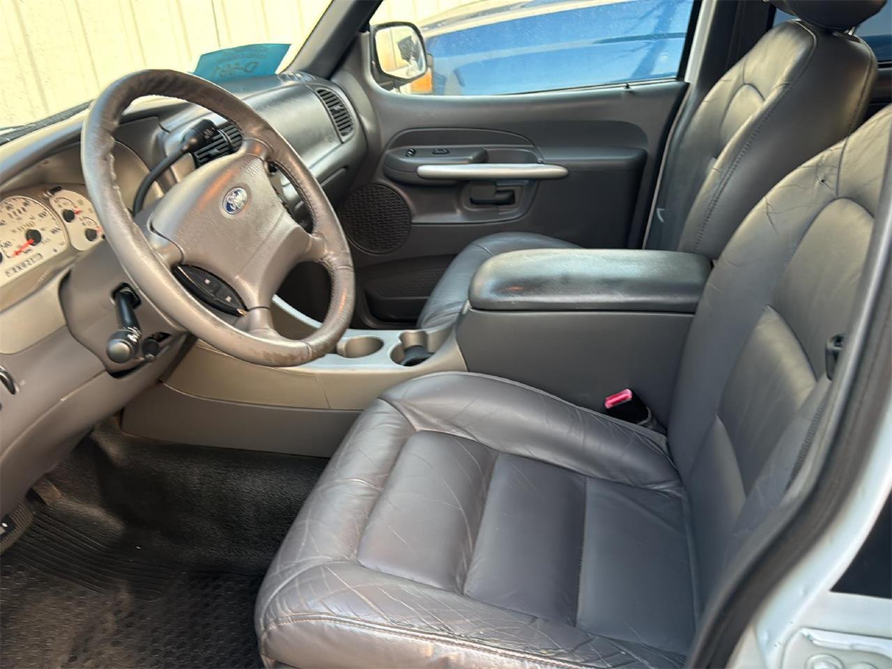 2001 ford explorer