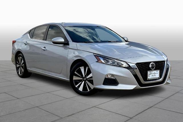 2022 nissan altima 2.5 sv