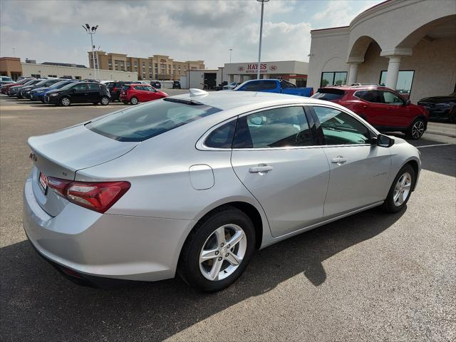 2022 chevrolet malibu fwd lt