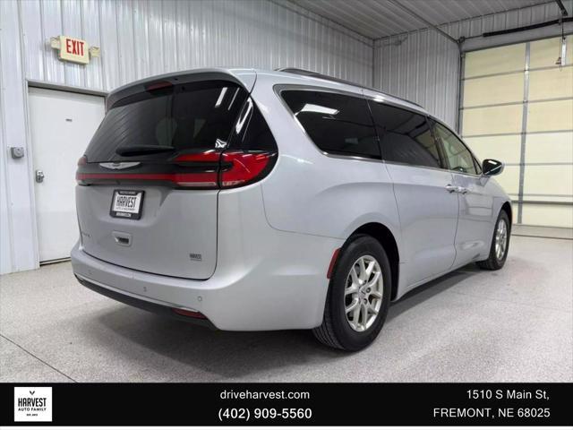 2022 chrysler pacifica touring l