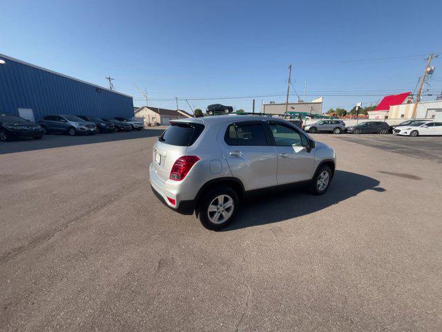 2022 chevrolet trax ls