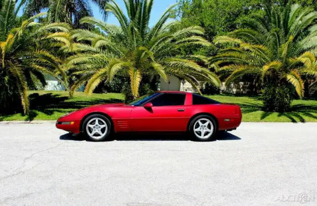 1994 base 2dr hatchback used 5.7l v8 16v manual coupe