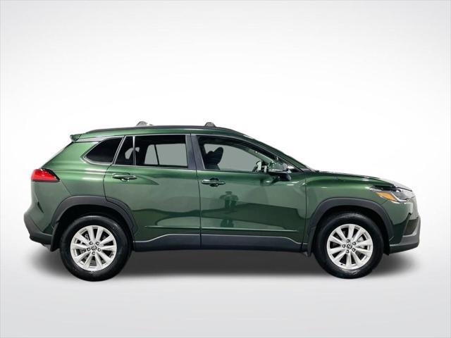 2022 toyota corolla cross le