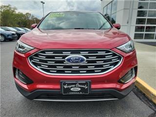 2021 Ford Edge titanium