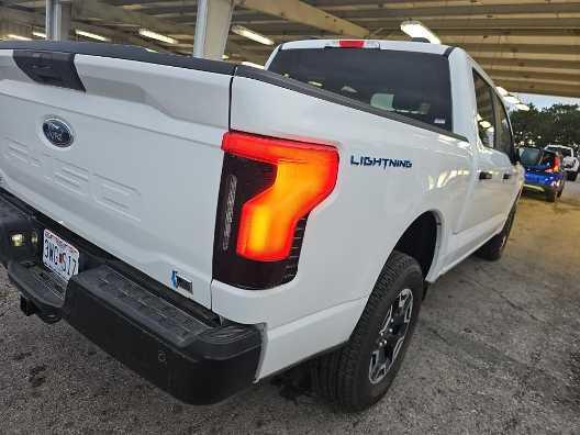 2022 ford f-150 lightning pro