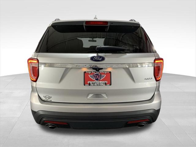 2016 ford explorer base