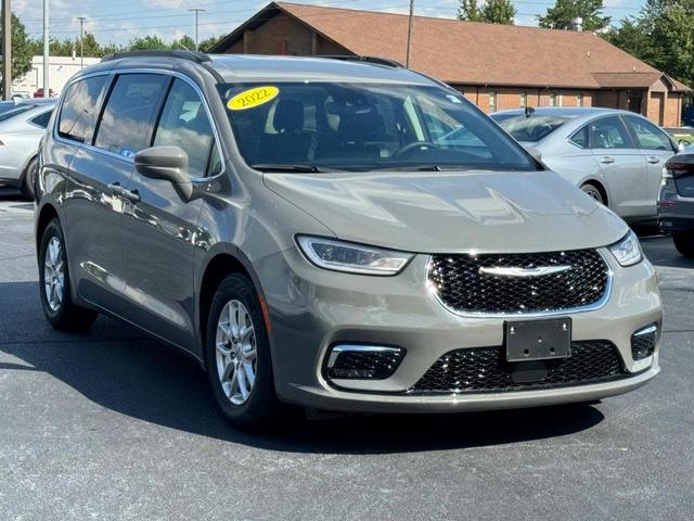 2022 chrysler pacifica touring-l