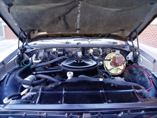 1972 olds cutlass cs. 1 family owned. bucket seats. console