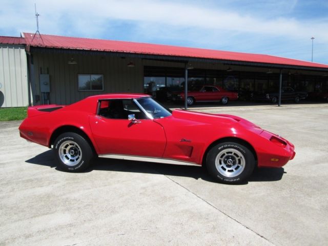 1975 red corvette coupe! 350/auto! great driver