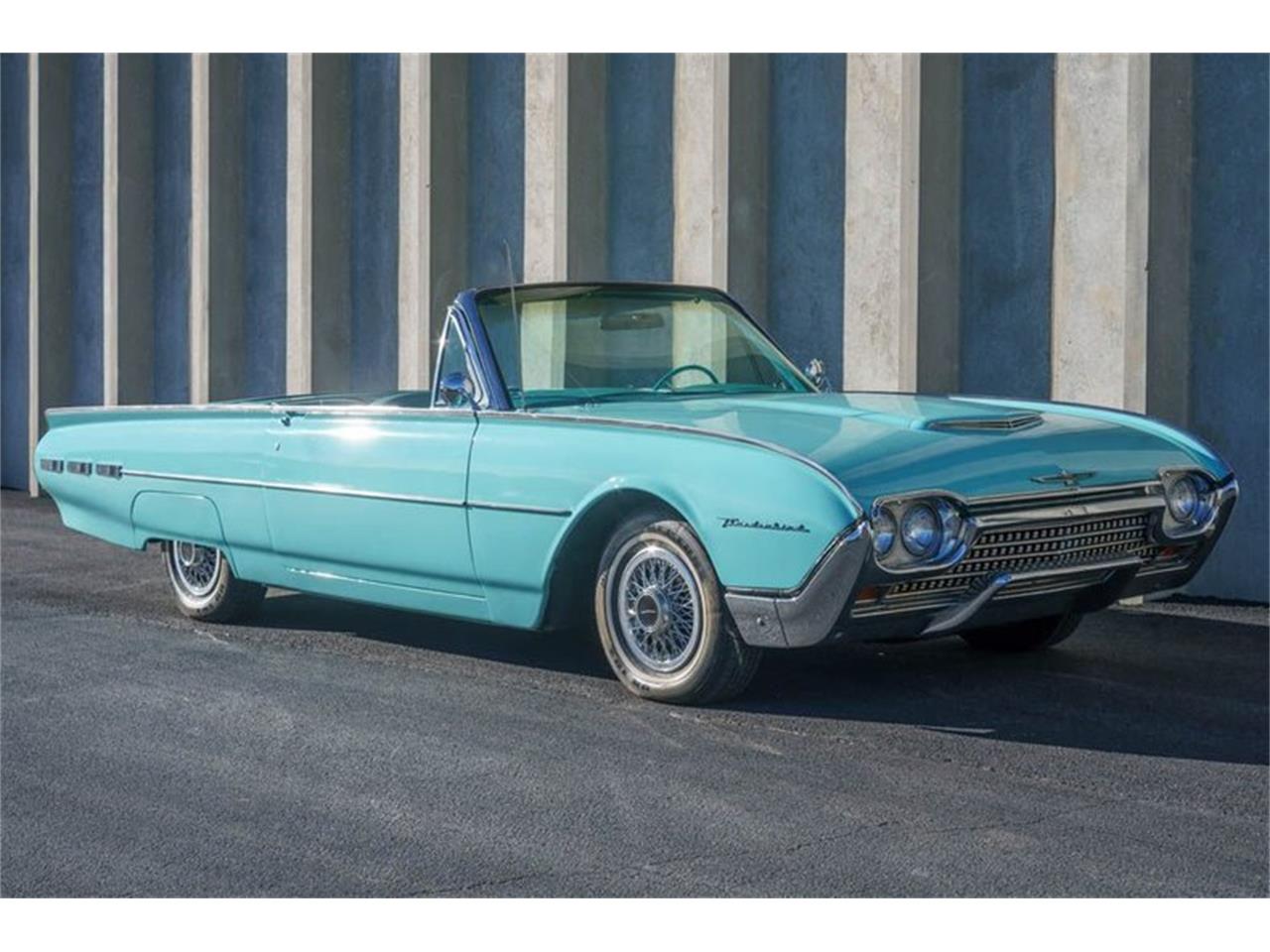 1962 ford thunderbird