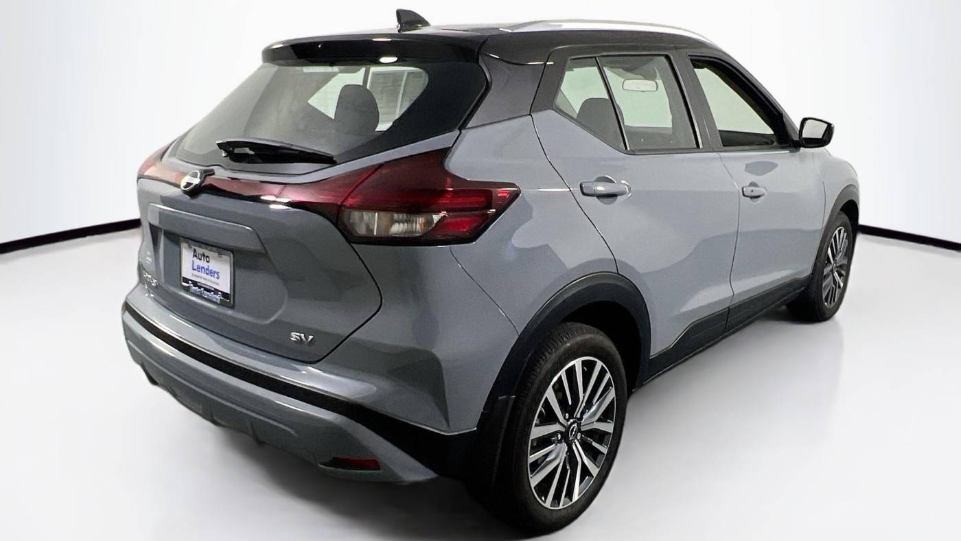 2023 nissan kicks sv