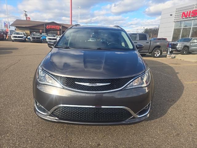 2017 chrysler pacifica touring-l
