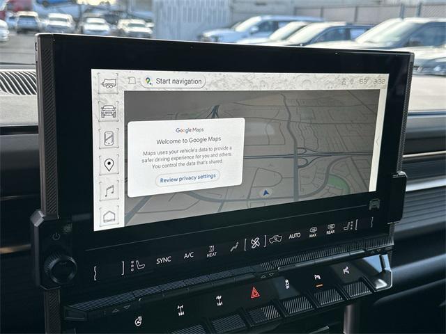 2024 gmc hummer ev suv 2x