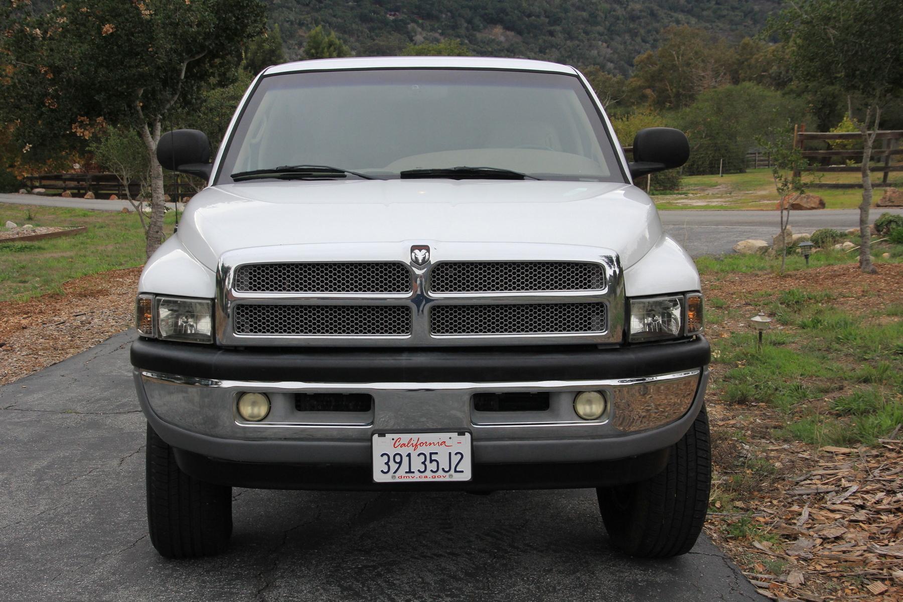 2001 dodge ram 2500 cummins 4×4 6-speed