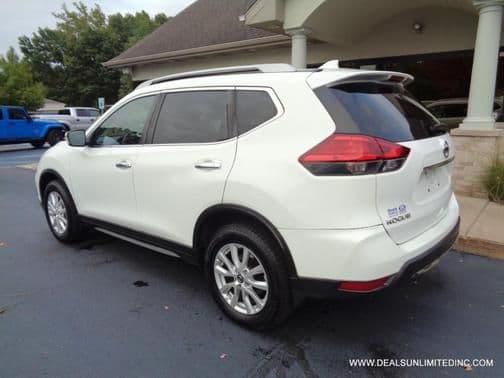 2017 nissan rogue sv in kalamazoo, michigan