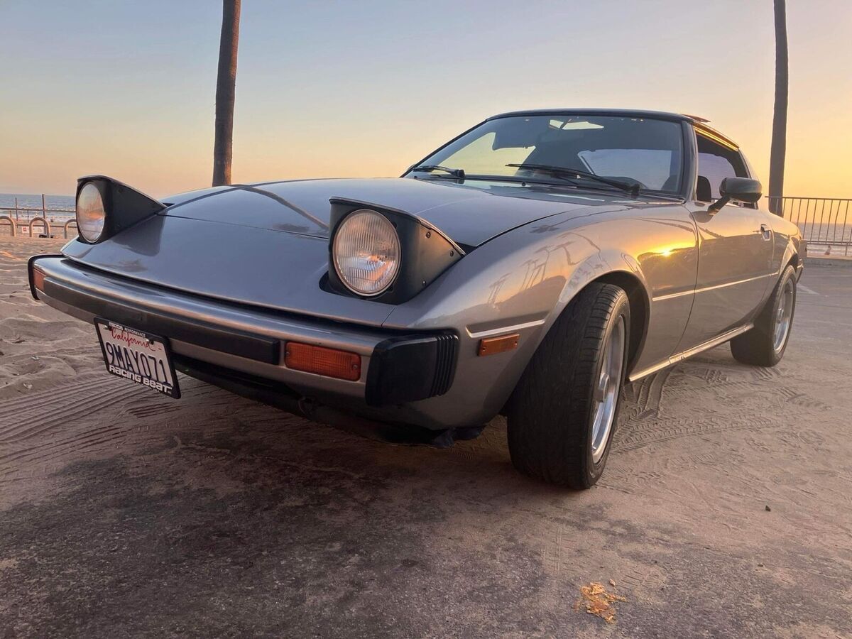 1979 mazda rx-7 coupe grey