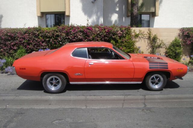 1971 plymouth gtx - 440 engine, new interior, paint, wheels, tires, exhaust