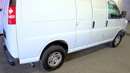 2020 chevrolet express 2500