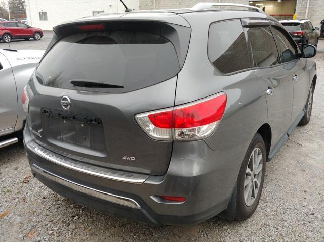 2016 nissan pathfinder s