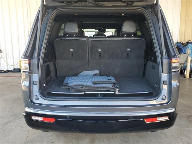 2022 jeep grand wagoneer series i 4x4
