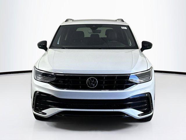 2024 volkswagen tiguan 2.0t se r-line black